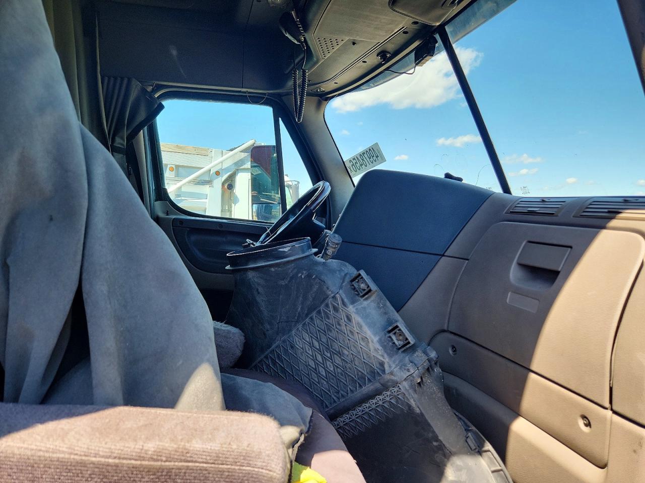 2011 Freigliner Cascadia 125