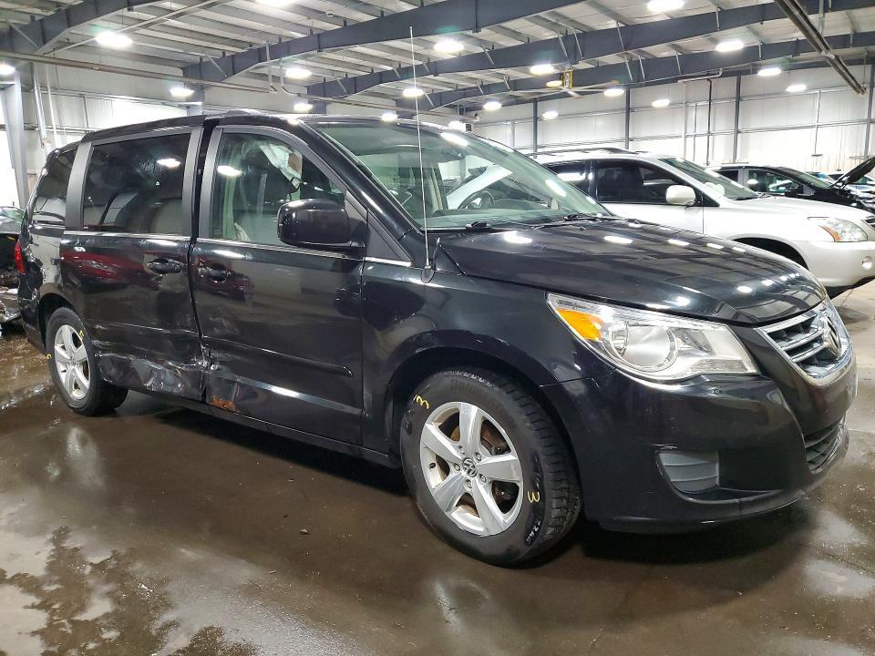 2011 Volkswagen Routan se