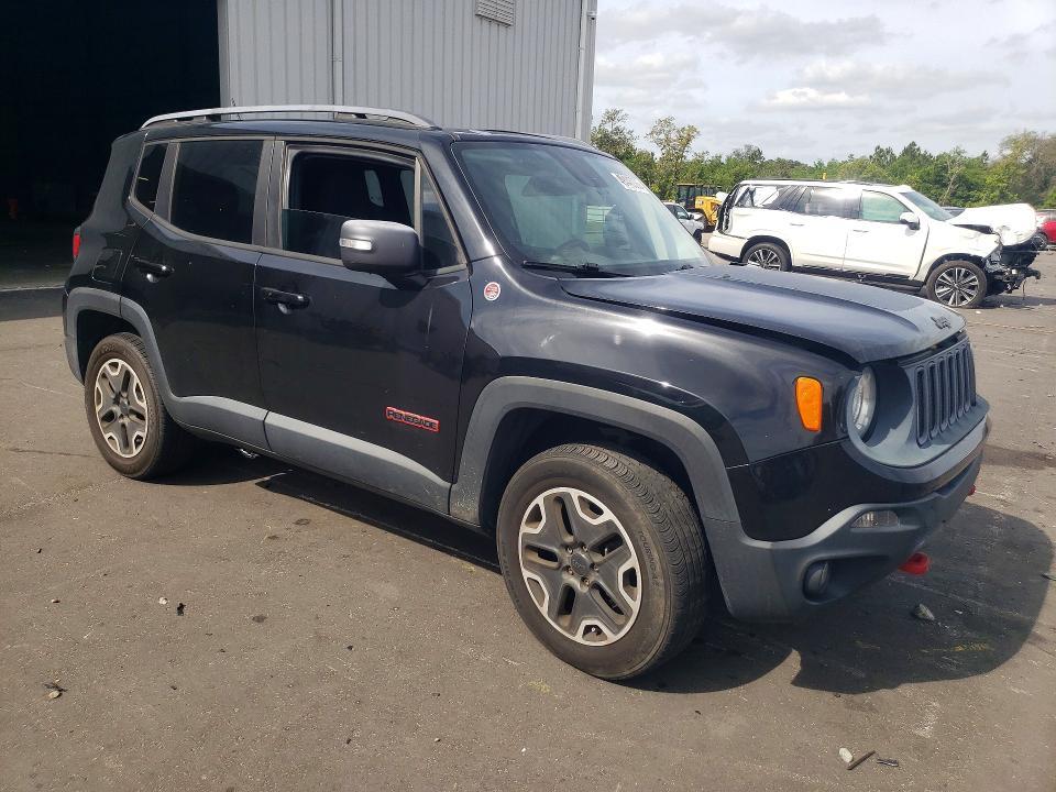 2015 Jeep Renegade Trailhawk