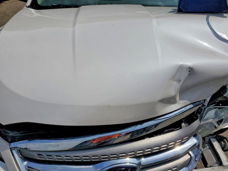 2010 Ford Taurus sel