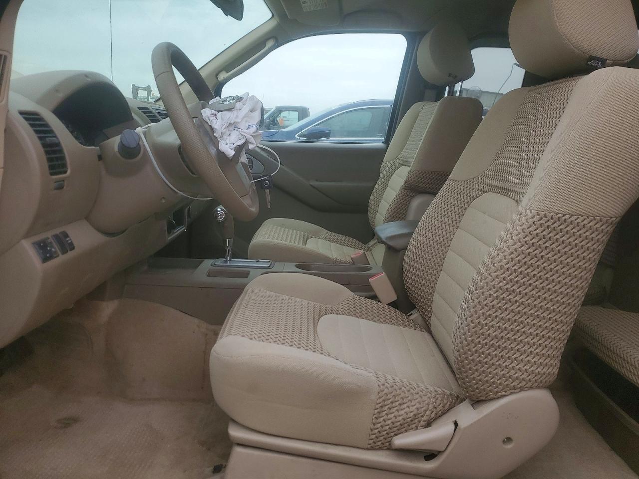 2005 Nissan Frontier SE