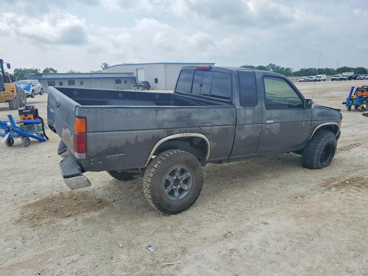 1994 Nissan Truck XE V6