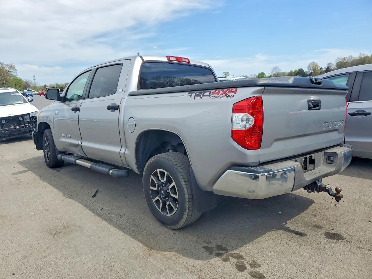 2015 Toyota Tundra SR5