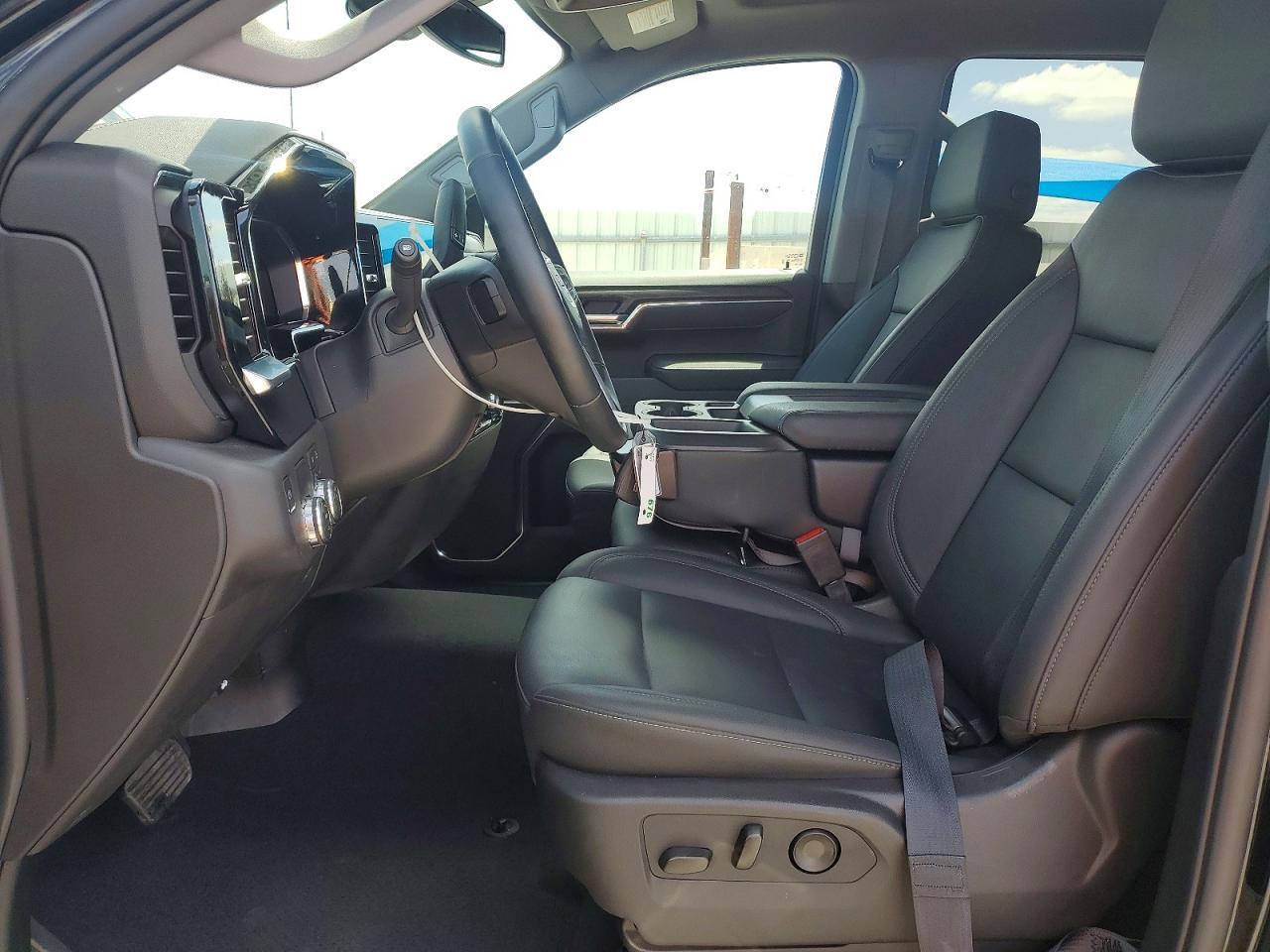 2026 GMC Sierra C1500 SLT