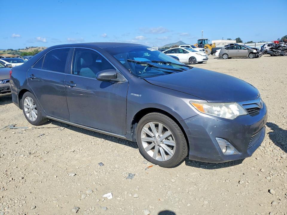 2013 Toyota Camry Hybrid xle