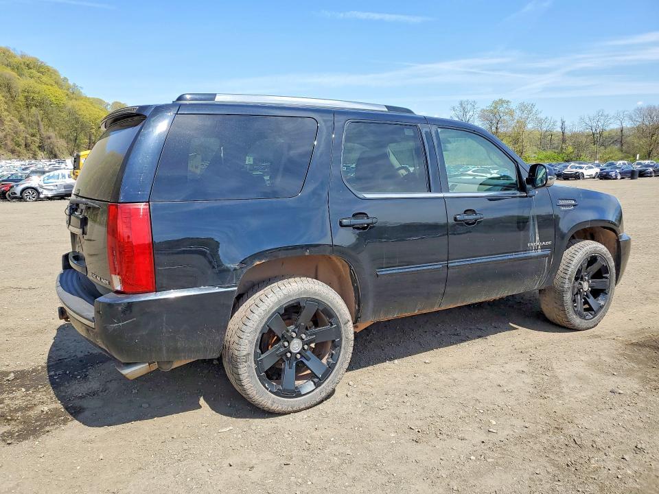 2013 Cadillac Escalade Premium