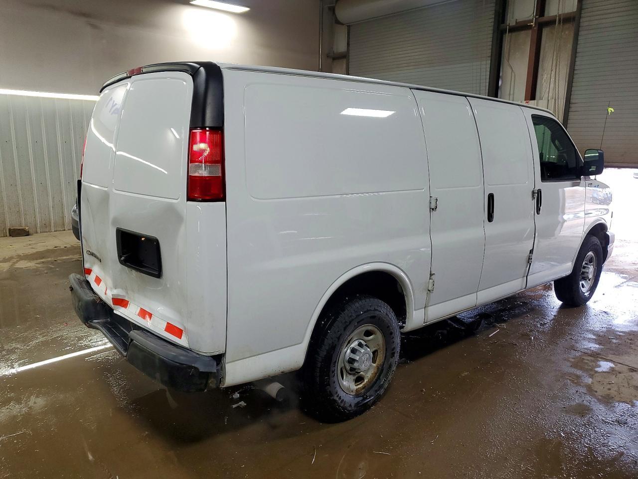2018 Chev Express 2500