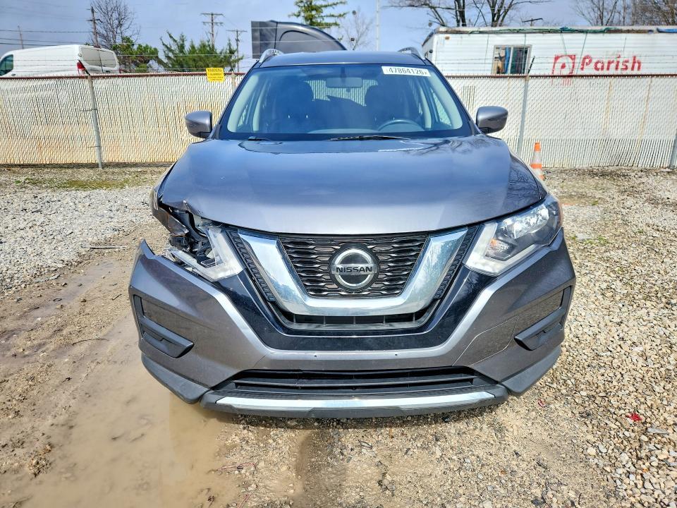 2018 Nissan Rogue sv