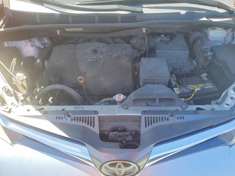 2019 Toyota Sienna xle 8-passenger