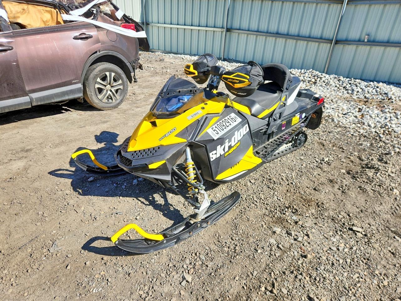 2012 Skidoo Snowmobile