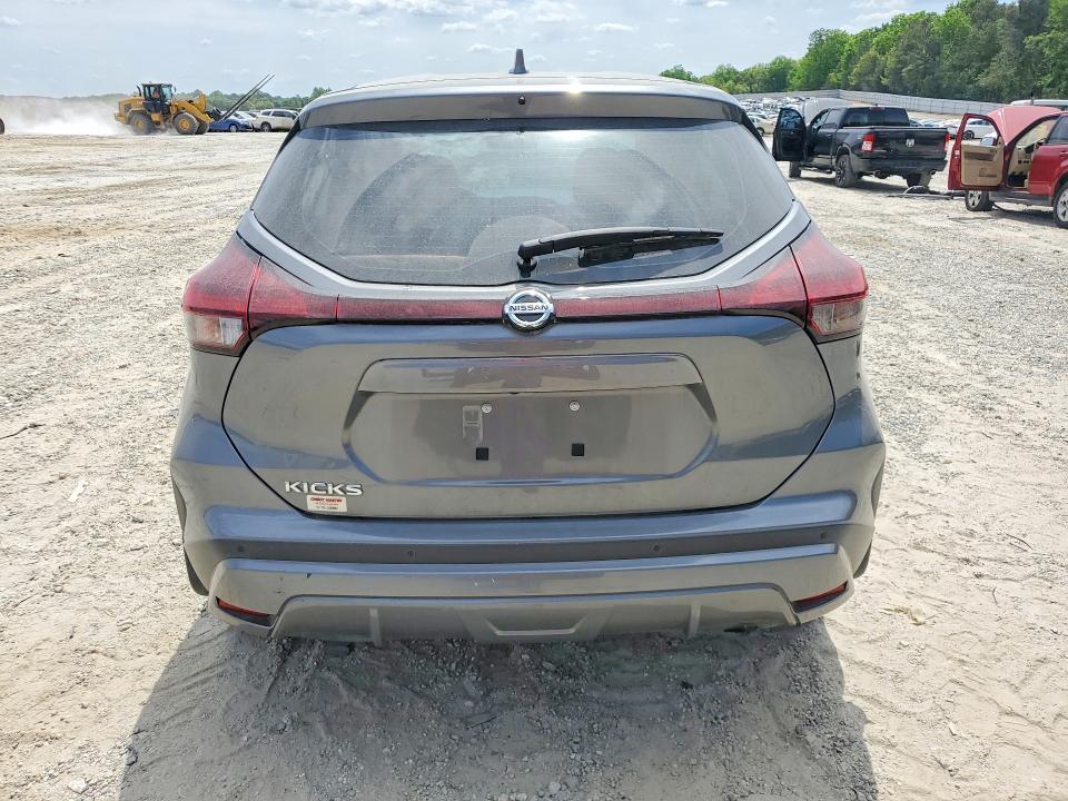 2021 Nissan Kicks s