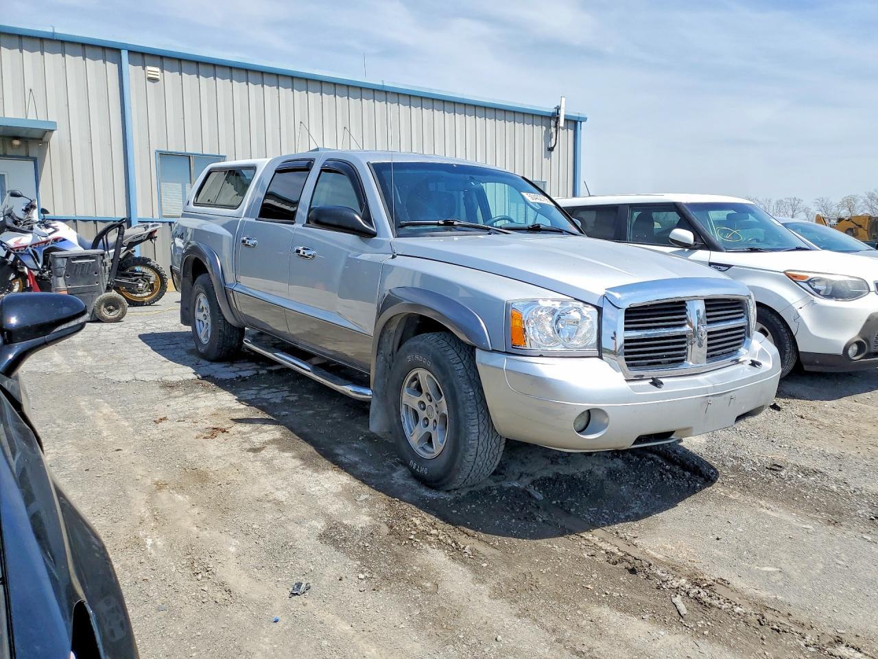2006 Dodge Dakota Quad SLT