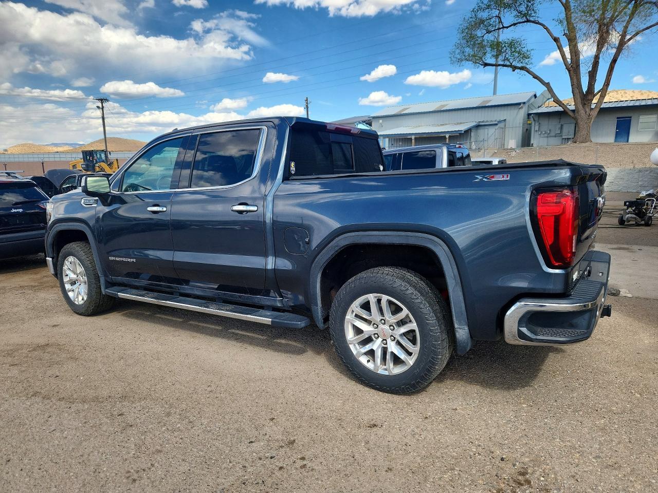 2020 GMC Sierra K1500 SLT