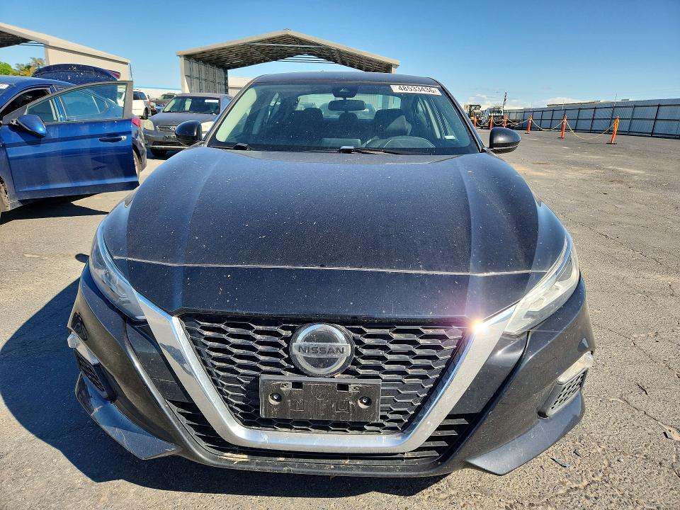 2022 Nissan Altima 2.5 sv