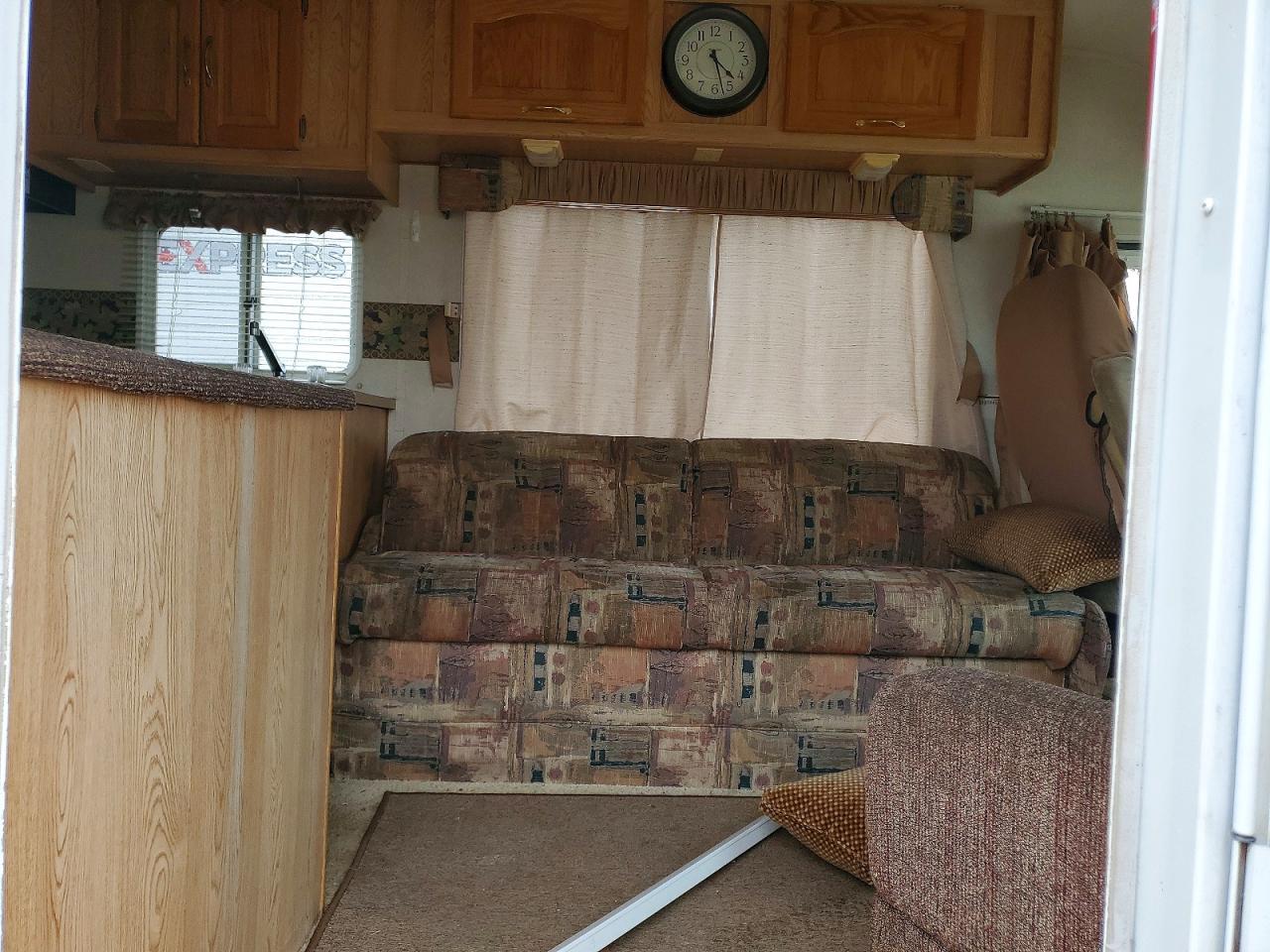 2000 Damon 1999 Workhorse RV