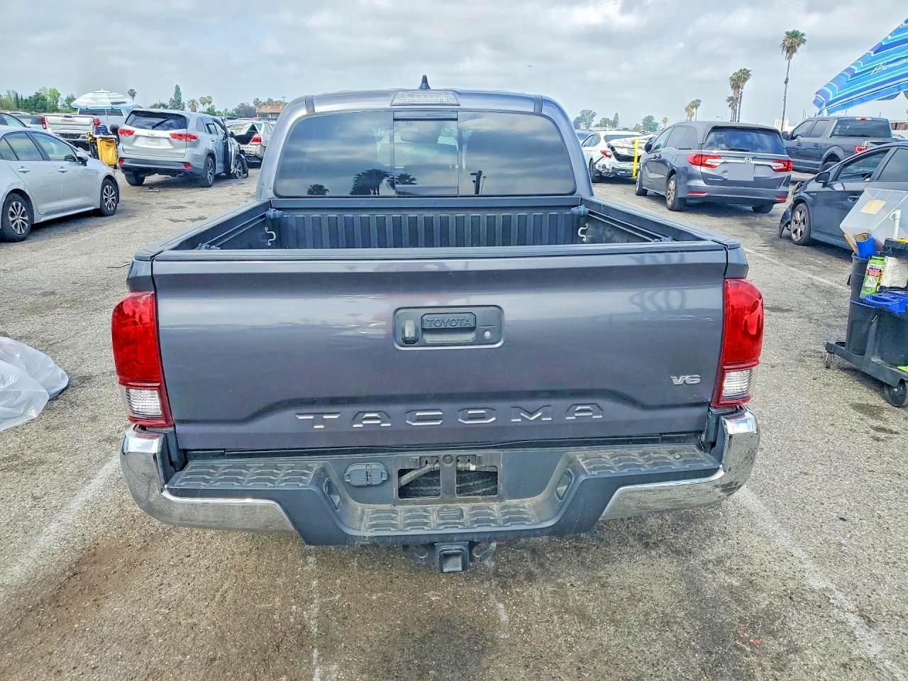 2020 Toyota Tacoma SR5 V6