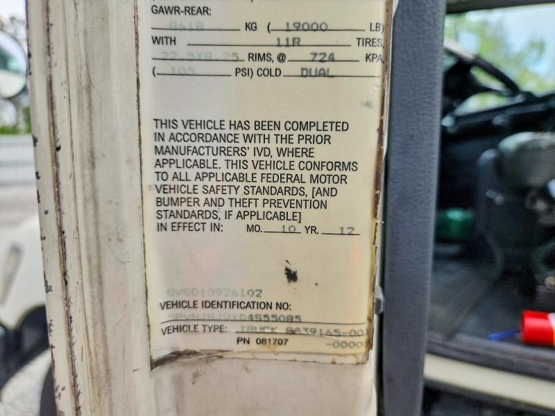 2013 Hino 258/268 BOX Truck