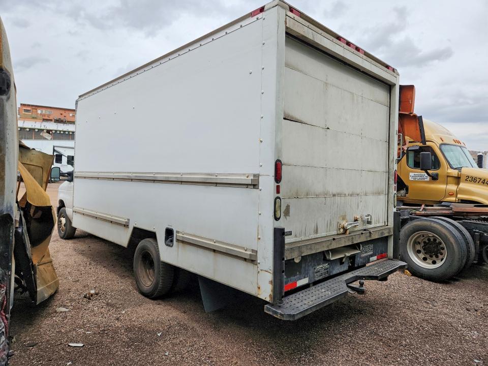 2008 Ford E350 BOX Truck