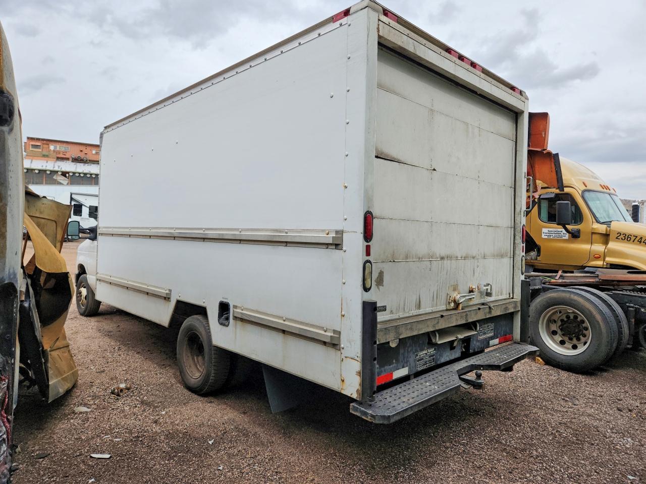 2008 Ford E350 BOX Truck