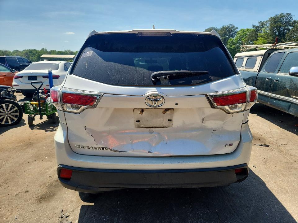 2016 Toyota Highlander le Plus