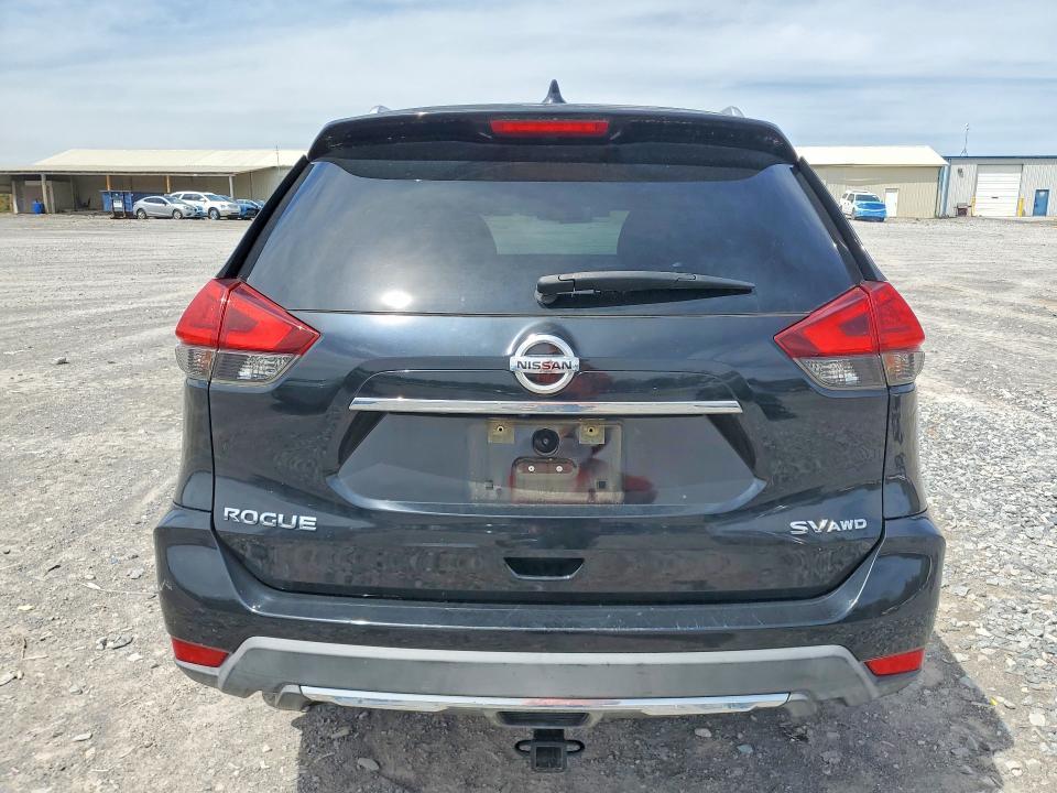 2017 Nissan Rogue sv