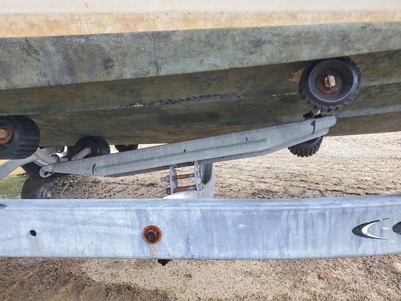 1998 Four Winds Sundowner 205