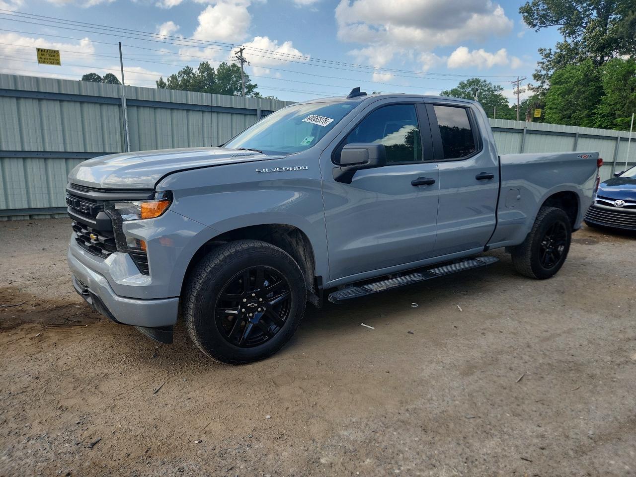 2025 Chevrolet Silverado K1500 Custom