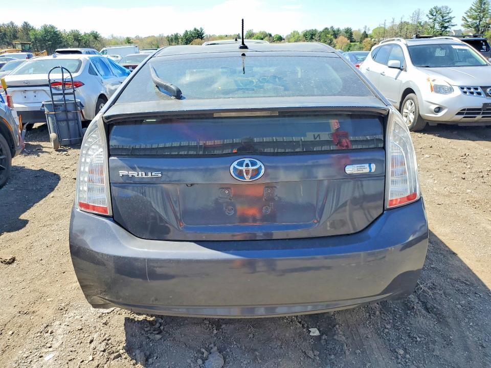 2015 Toyota Prius Plug-in Hybrid Base
