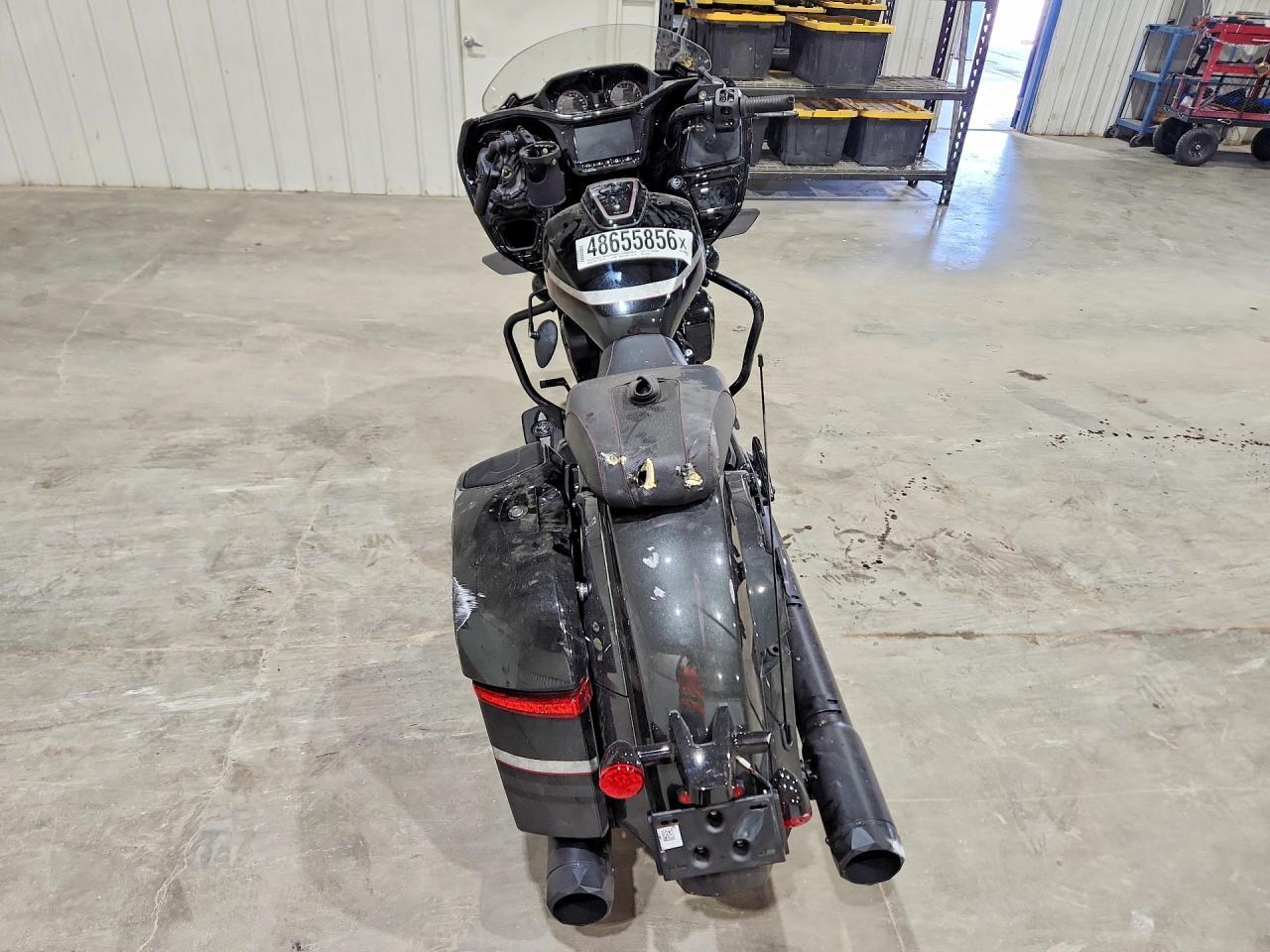 2024 Indian Motorcycle Co. Challenger Elite