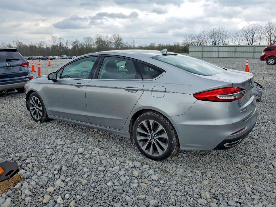 2020 Ford Fusion se