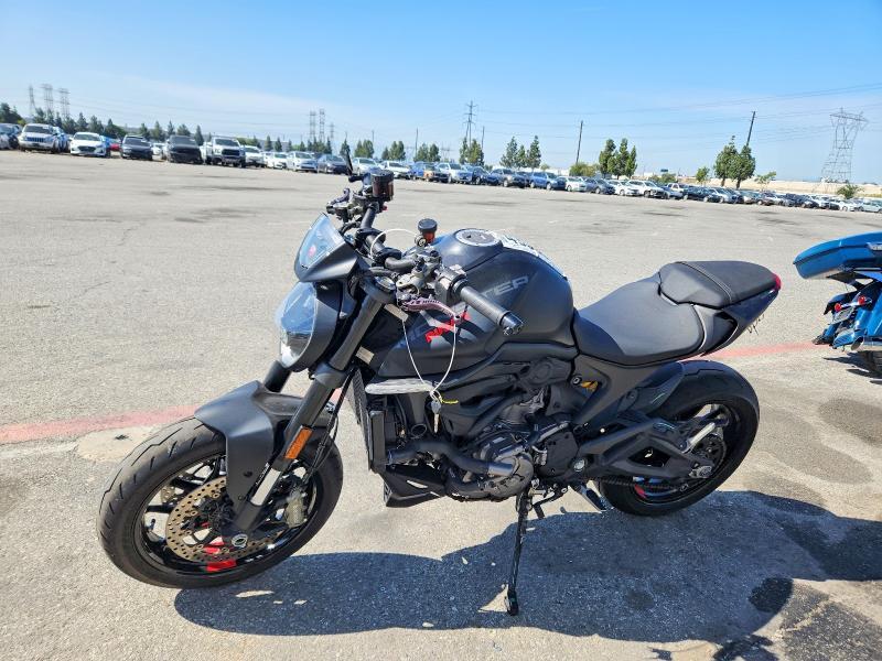 2022 Ducati Monster