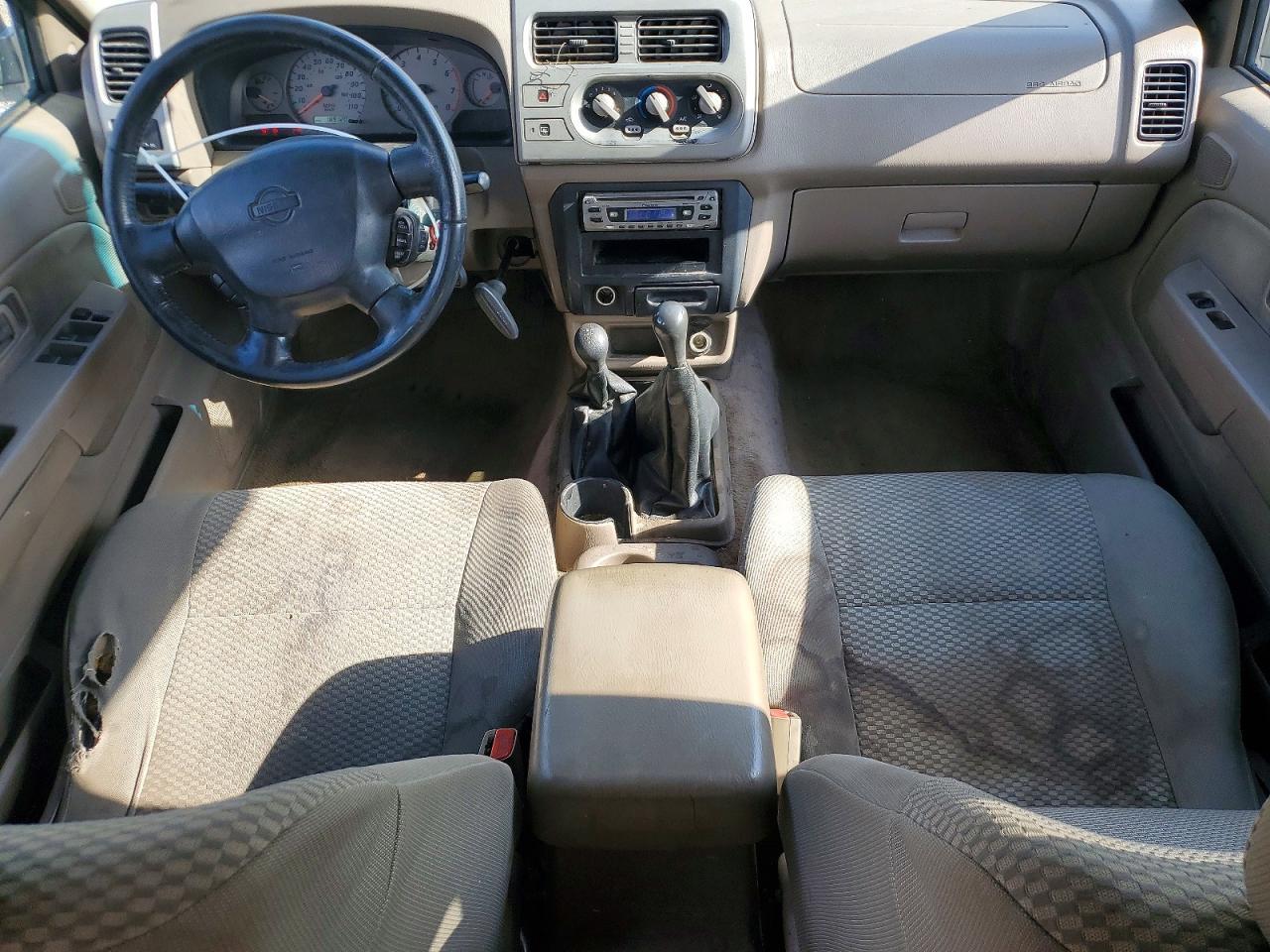 2001 Nissan Frontier XE