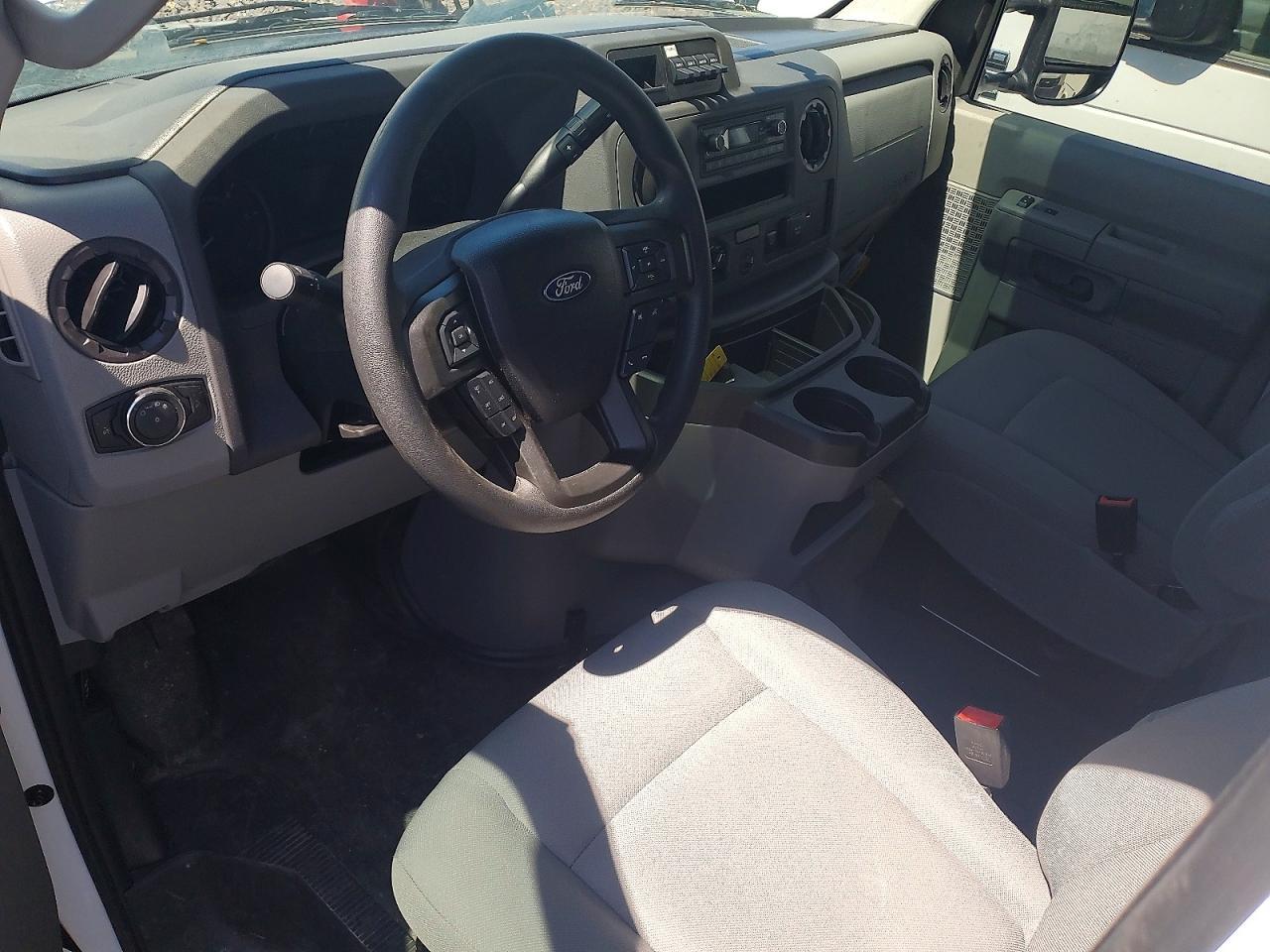 2025 Ford E350 Utility / Service Truck