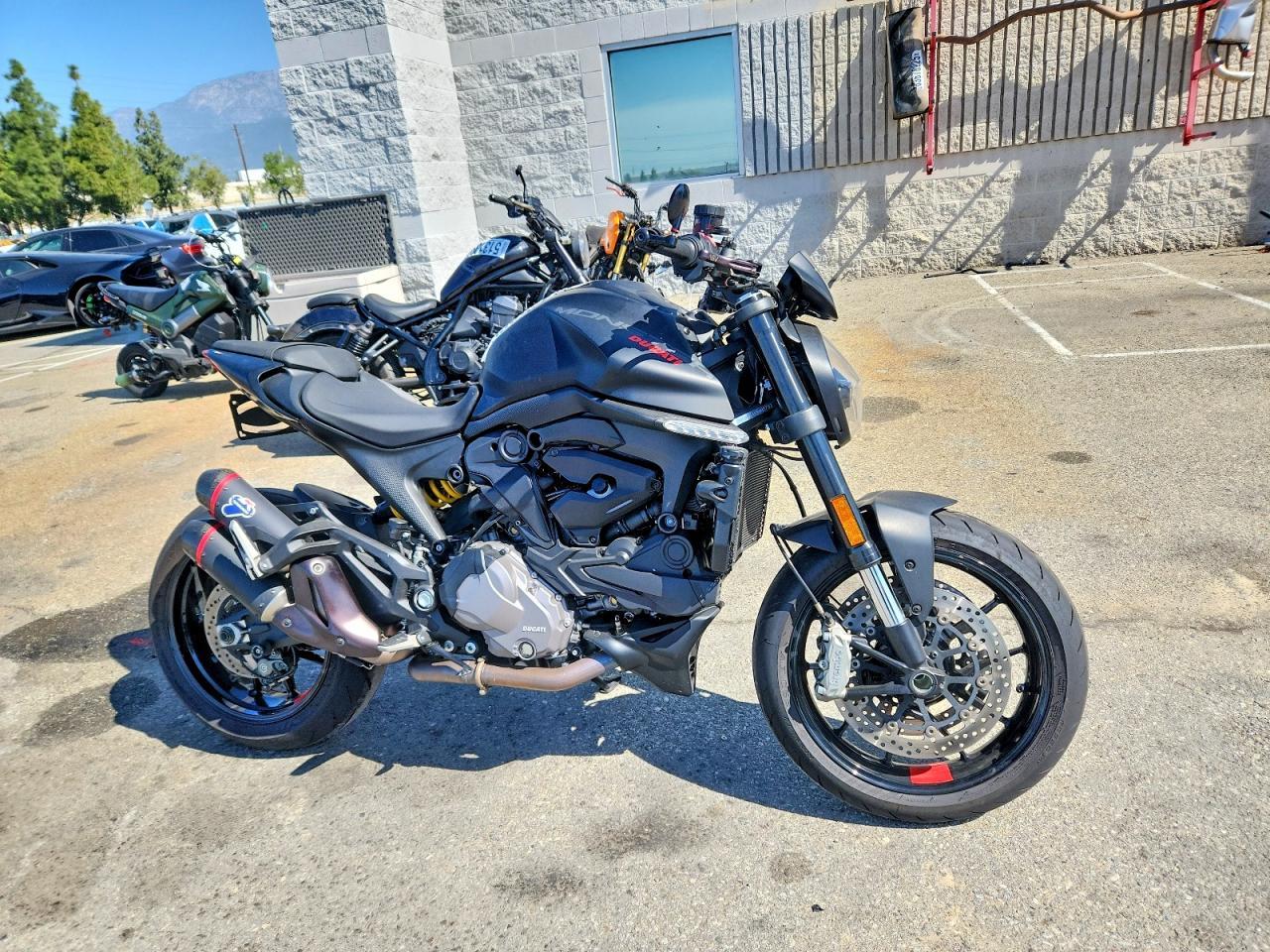 2022 Ducati Monster