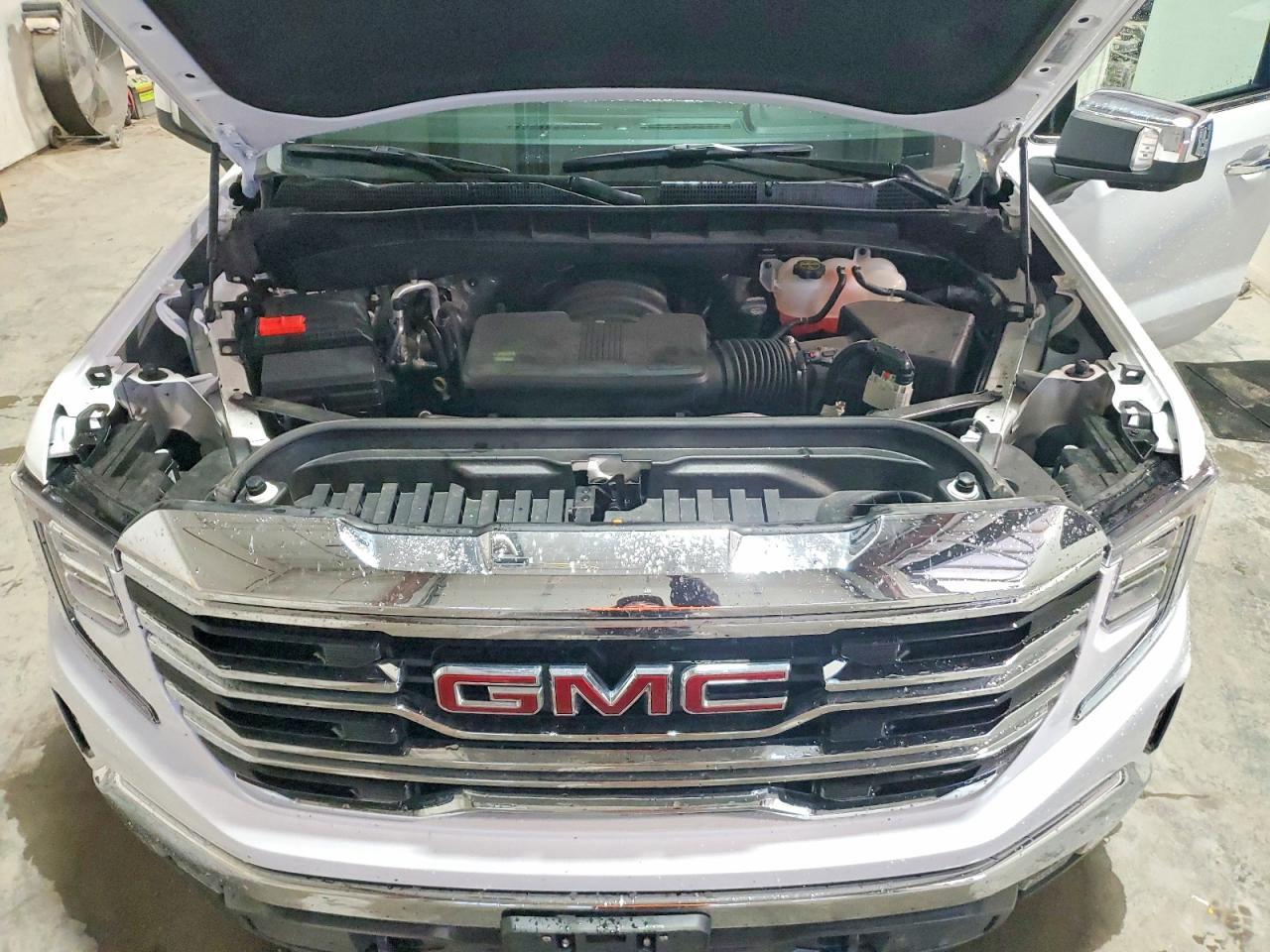 2026 GMC Sierra K1500 SLT