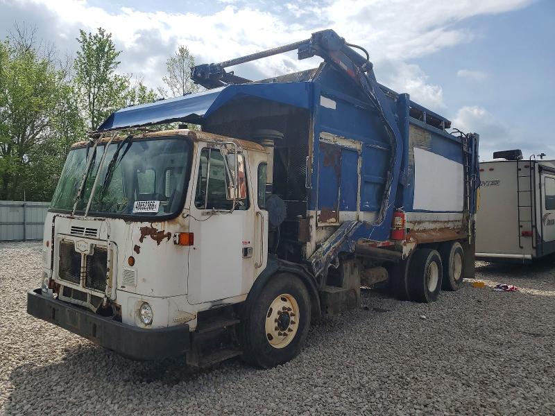 2009 Autocar Xpeditor Refuse Truck