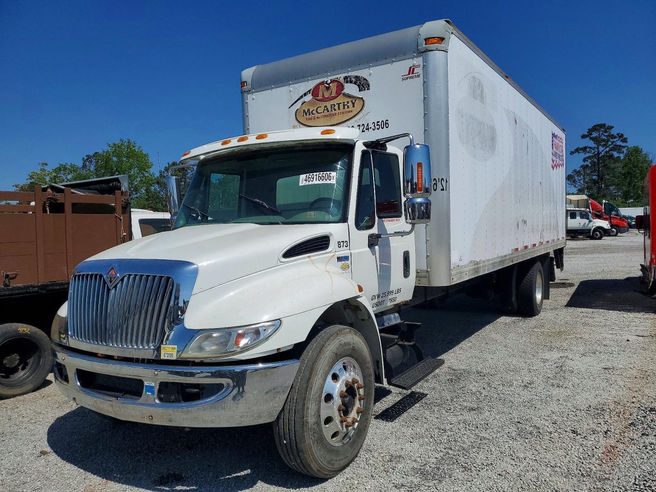 2013 International 4300 BOX Truck