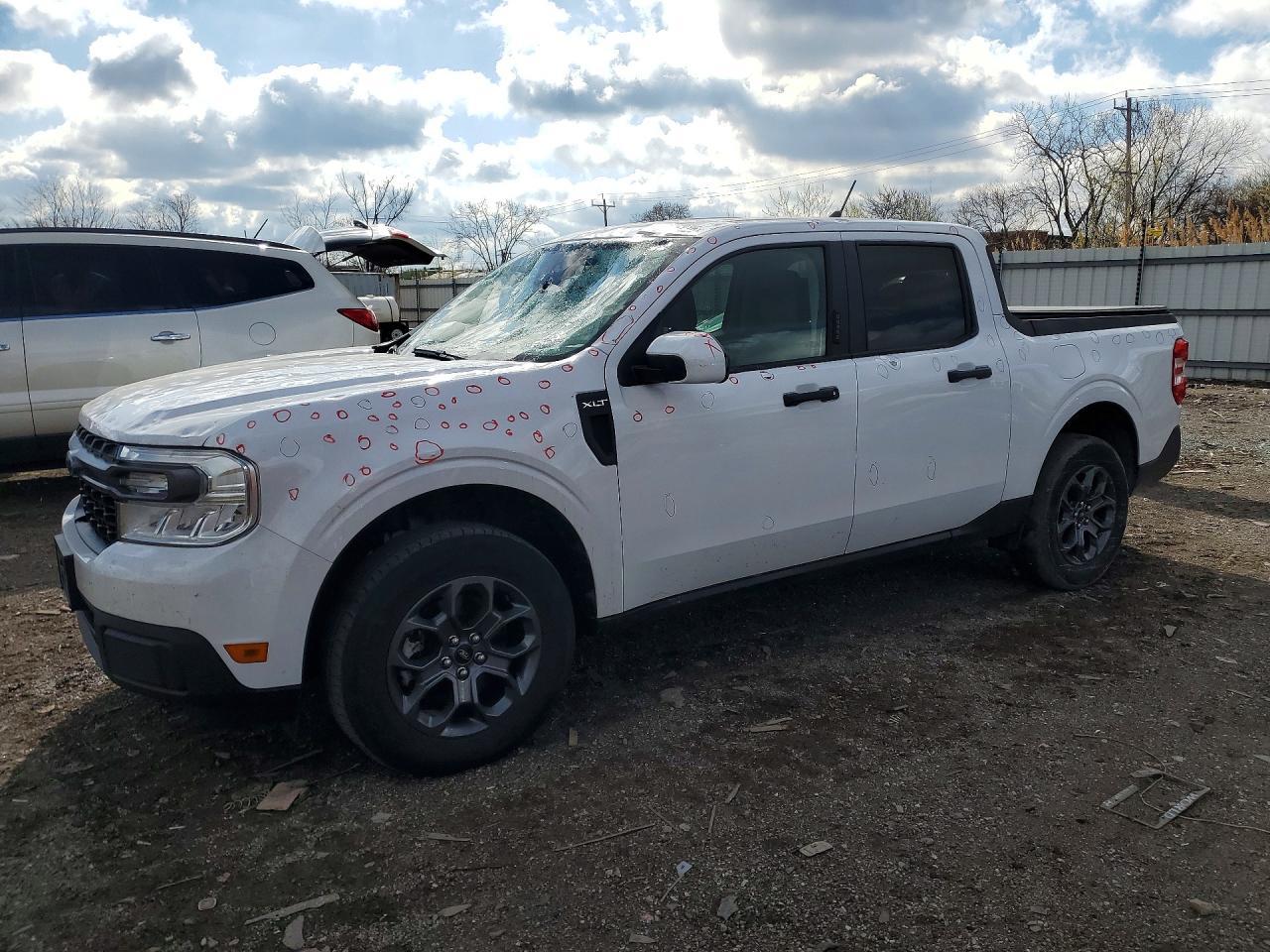 2022 Ford Maverick XL