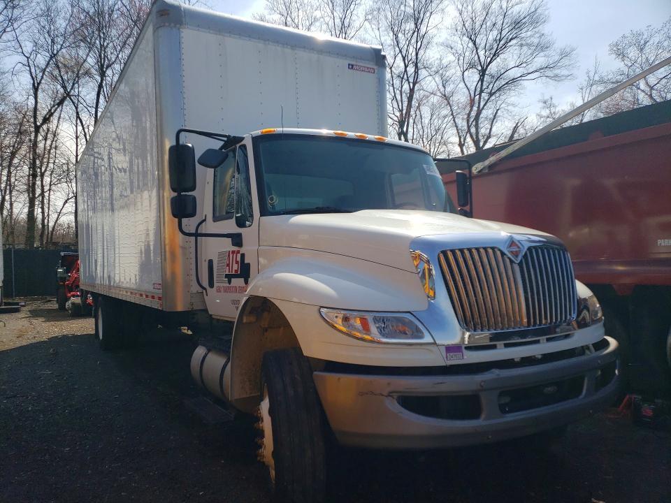 2016 International 4300 BOX Truck