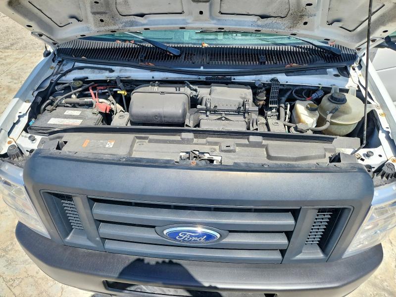 2022 Ford E450 BOX Truck