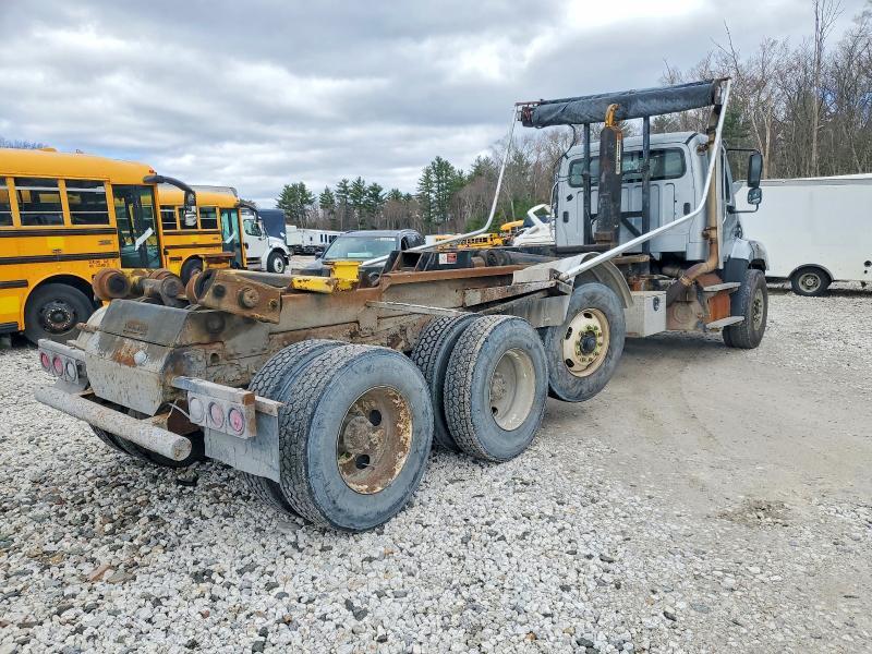 2013 Freightliner 114SD ROLL-OFF Container Truck