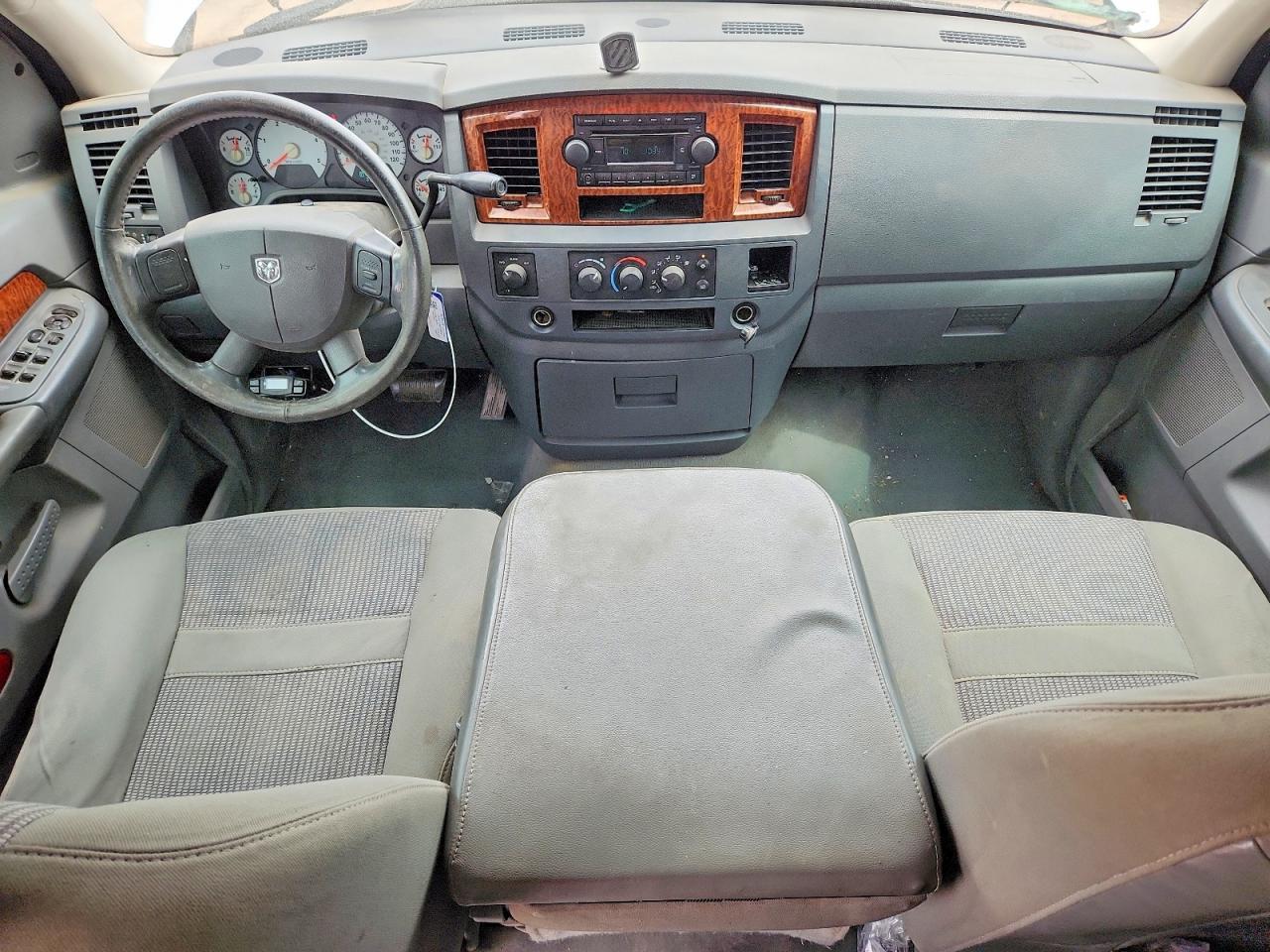 2006 Dodge RAM 2500 ST