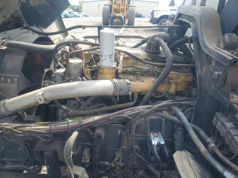 2000 GMC T-SERIES F7B042