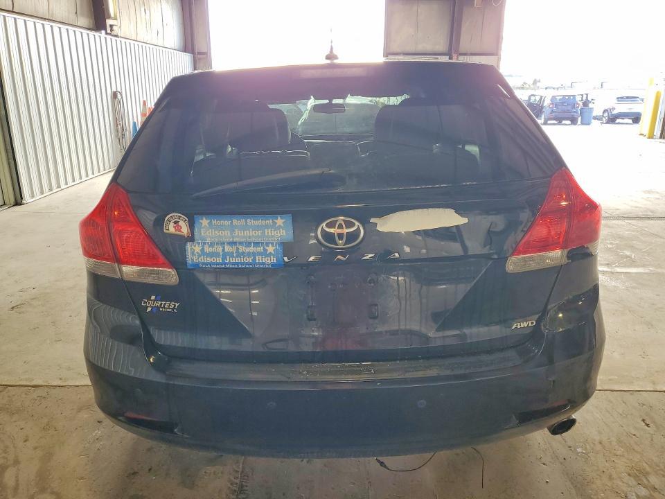 2011 Toyota Venza awd 4cyl