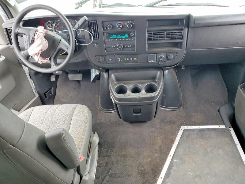 2023 Chevrolet Express G3500 ls