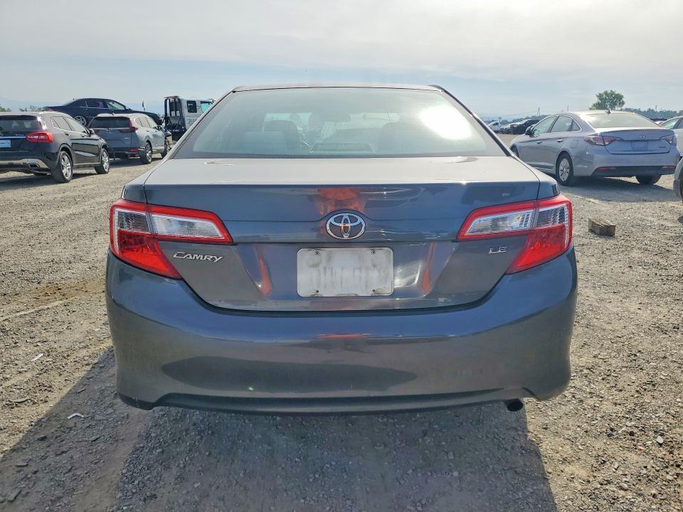 2013 Toyota Camry le