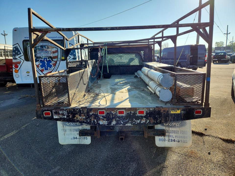 2005 Ford F550 Super