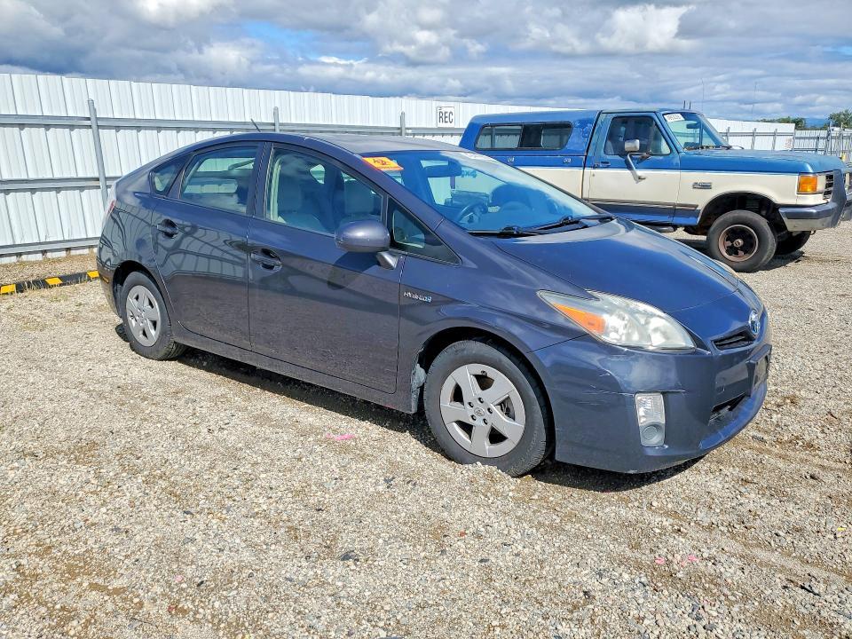 2010 Toyota Prius iii