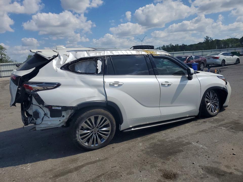 2021 Toyota Highlander Platinum