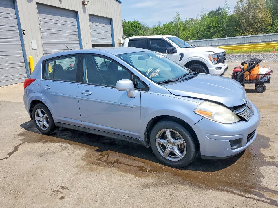 2009 Nissan Versa 1.8 s